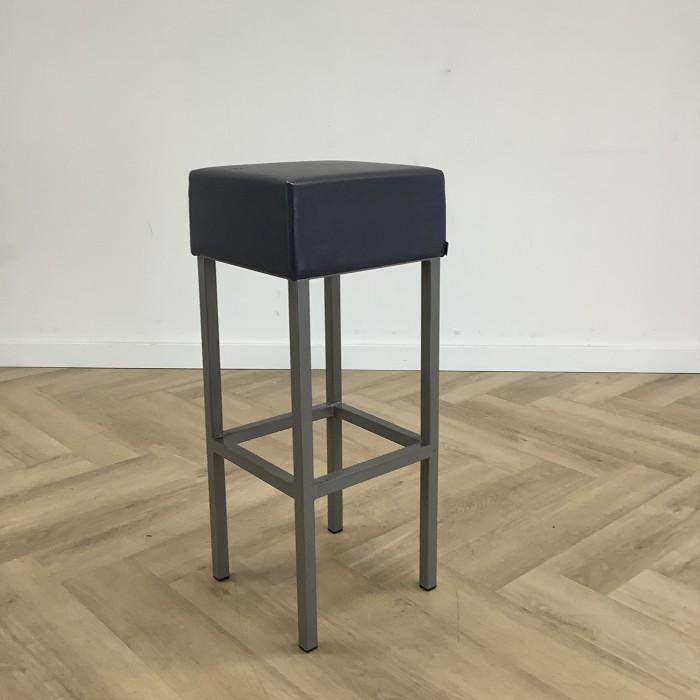 Eromes barkruk zithoogte 80 cm,  grijs, Huis en Inrichting, Barkrukken, Gebruikt