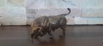 Pierre Chenet (XX-XXI) - Sculpture, Le Taureau Chargeant -, Antiek en Kunst, Curiosa en Brocante