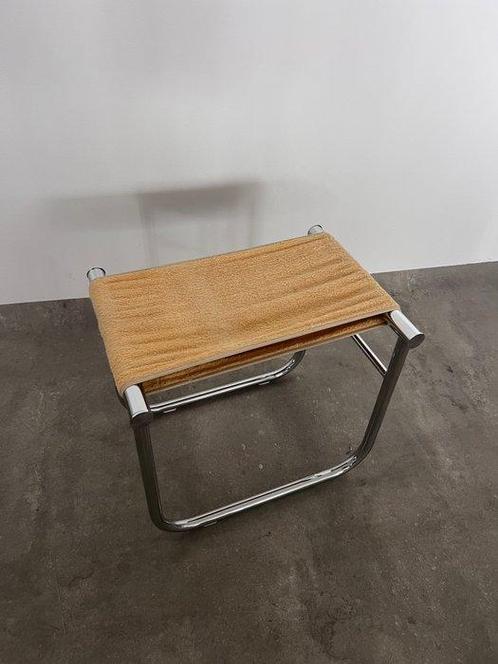 Cassina - Charlotte Perriand, Le Corbusier - Kruk - LC 9 -, Antiek en Kunst, Antiek | Meubels | Stoelen en Sofa's