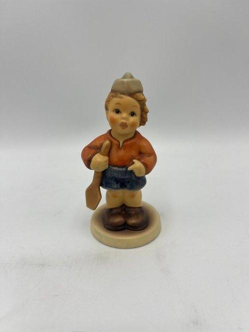 Goebel, Hummel - Beeldje - Set of 2 Goebel Hummel Figurines, Antiek en Kunst, Curiosa en Brocante