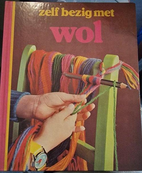 Zelf bezig met wol 9789021309439 Hilton, Boeken, Overige Boeken, Gelezen, Verzenden