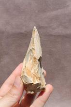 Paleolithisch Silex Bijl - 10.8 cm (Zonder minimumprijs)