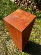 Pilier - 2025 - Support de pied en acier corten, Antiek en Kunst