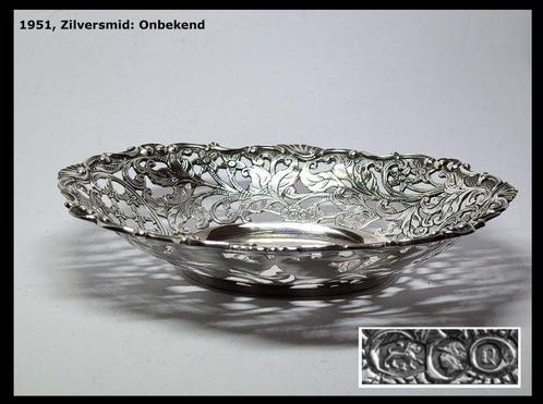Prachtige Nederlands gekeurde Bonbonnière. - Plateau -, Antiek en Kunst, Antiek | Zilver en Goud
