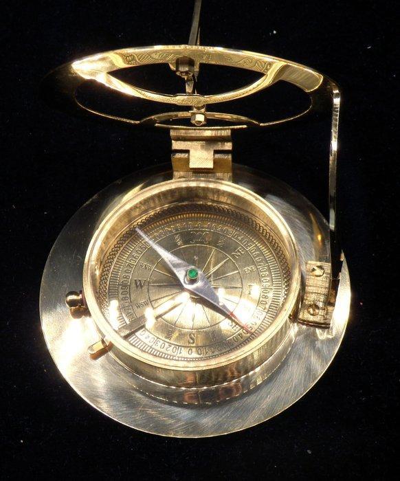 Nautisch kompas - Messing - Nautisch Kompas met Zonnewijzer, Antiquités & Art, Art | Objets design