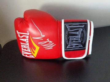 Mike Tyson - Bokshandschoen
