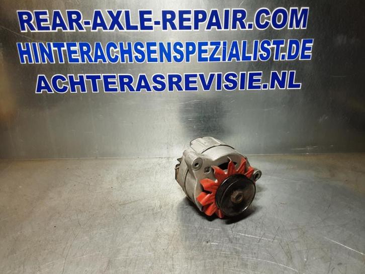 Dynamo merk Bosch, geschikt voor Opel CIH. (motorruimte), Auto-onderdelen, Motor en Toebehoren, Gebruikt, Opel, Verzenden
