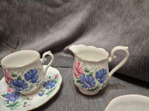 Royal Albert - Service à thé et café (15) - Sweet Pea, Antiek en Kunst, Antiek | Meubels | Tafels