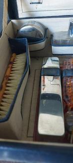 Reisset met toiletartikelen - Leder, Antiek en Kunst