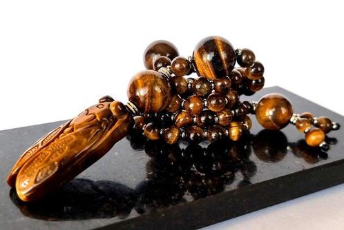 Tijgeroog - Ketting - Amulet - Lebensmücken - Renaissance en, Antiek en Kunst, Antiek | Boeken en Manuscripten