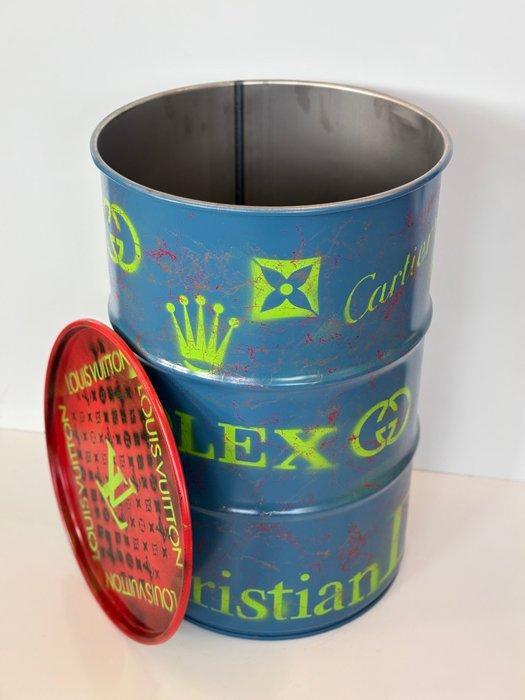 Rob VanMore - Luxury Mayhem Barrel, Antiquités & Art, Art | Objets design