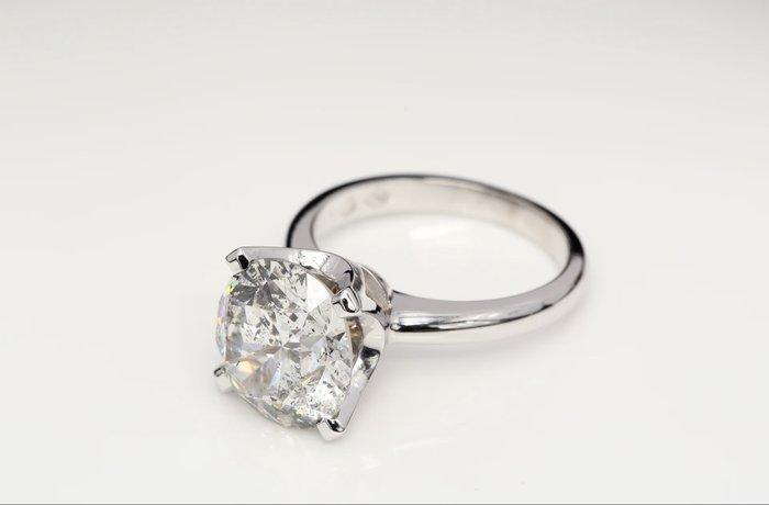 Ring - 18 karaat Witgoud - 4.70ct. tw. Diamant (Natuurlijk), Handtassen en Accessoires, Ringen