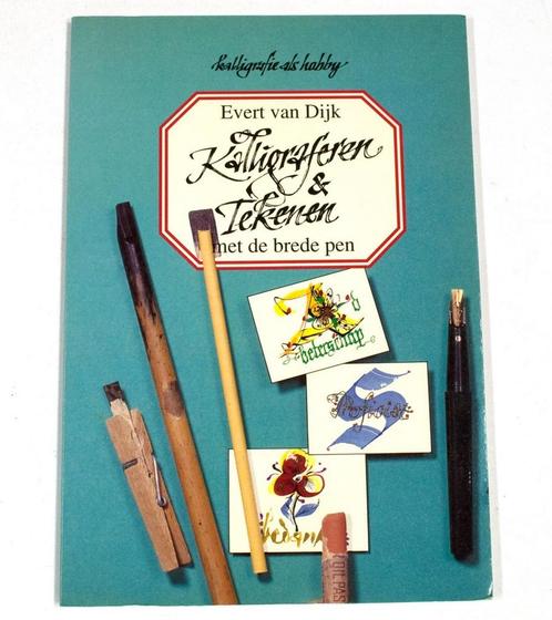 KALLIGRAFEREN EN TEKENEN MET BREDE 9789060179635 Dyk, Boeken, Hobby en Vrije tijd, Zo goed als nieuw, Verzenden