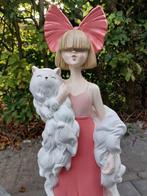 Beeld, modern statue girl with cat - 80 cm - polyresin