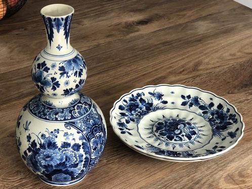 De Porceleyne Fles, Delft - Assiette, Vase (2) - Faïence, Antiquités & Art, Antiquités | Verre & Cristal