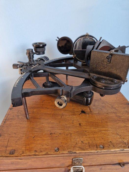 Sextant - Messing, Hout, Aluminium, Glas - Krasnogorsk, Antiquités & Art, Curiosités & Brocante