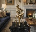 Beeld, Large: Bronze Lady with Bird - 43 cm - Brons, Antiquités & Art