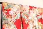 kimono - Iro-Uchikake (robe traditionnelle japonaise)} -