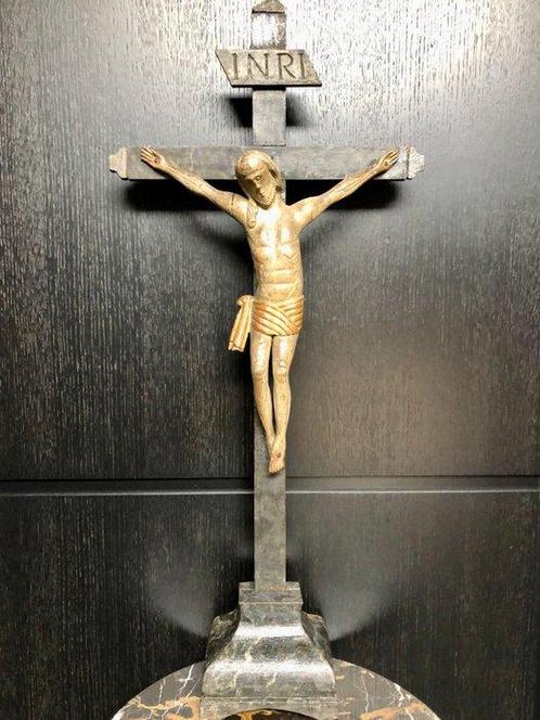 Crucifix - Hout - 1750-1800 - Kruisiging - 82 cm, Antiek en Kunst, Kunst | Niet-Westerse kunst