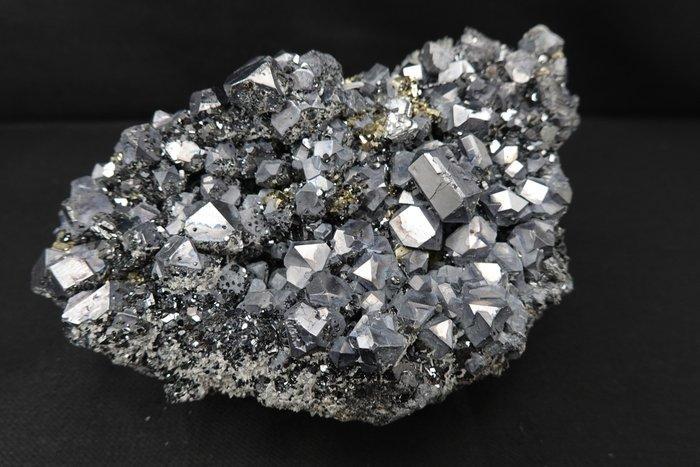 Sphalerite- en Pyrite-kristallen op perfecte, Verzamelen, Mineralen en Fossielen
