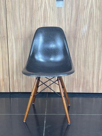 Charles Eames, Ray Eames - Chaise - DSW - Bois, Fibre de