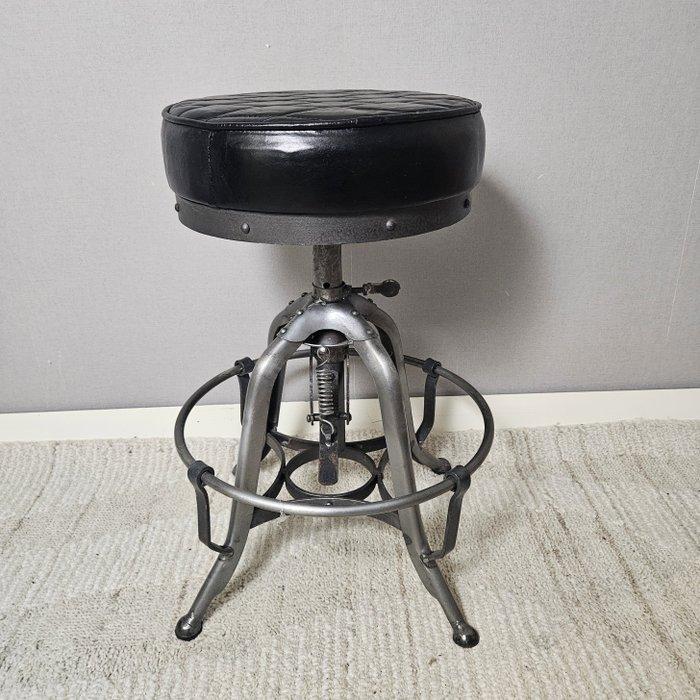 Kruk - In hoogte verstelbaar - Leder, IJzer - Draaikruk, Antiek en Kunst, Antiek | Wandborden en Tegels