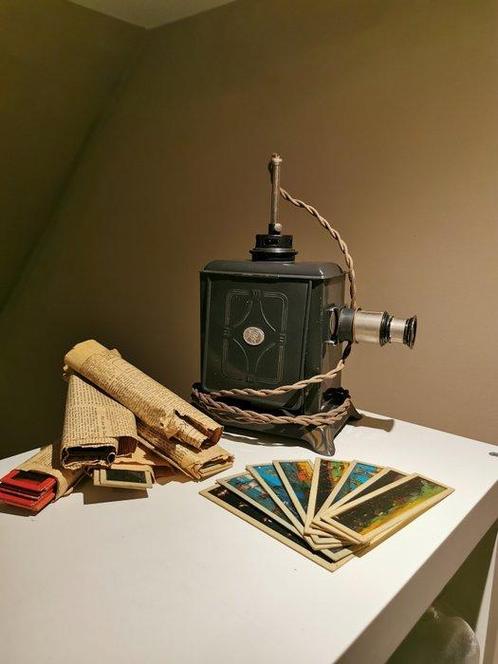 Ernst Plank - Belle lanterne magique électrique Lanterne, Antiek en Kunst, Antiek | Speelgoed