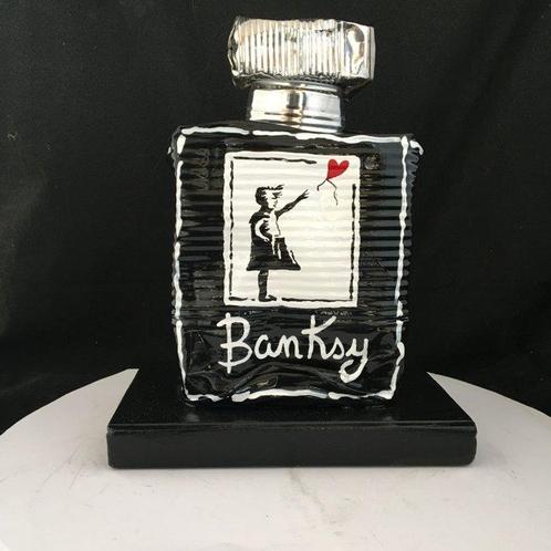 Norman Gekko (XX-XXI) - Chanel N.5 BANKSY, Antiek en Kunst, Kunst | Designobjecten