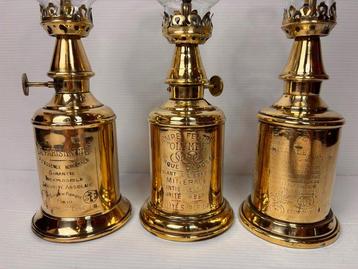 Charles Pigeon XIX EME SIÈCLE - Lampe à pétrole - Laiton
