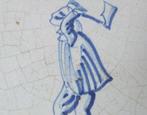 Tegel - Timmerman met Hakbijl - 1650-1700, Antiquités & Art