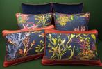Kussenset met Coralline-stof, door Osborne & Little,