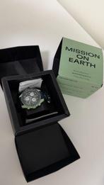 Swatch - Mission on Earth - Zonder minimumprijs - S033G100 -
