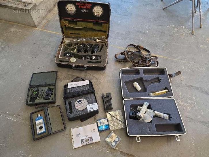 Oude testapparatuur (6x) Dupont, Edmont, Drager, Doe-het-zelf en Bouw, Gereedschap | Overige machines, Ophalen