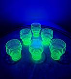 Art Déco six verres à eau empilables en verre duranium, Antiek en Kunst