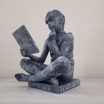 Mark Sugar - The girl with the book (Back to black)