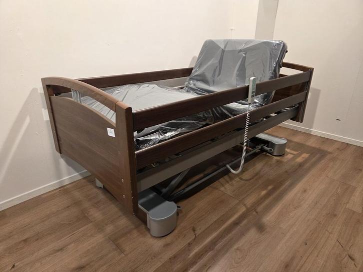 FMB Care Belvita Allova #53C Elektrisch Hoog LAAG LAAG, Divers, Matériel Infirmier, Envoi