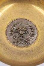 Tazza - Gepatineerd brons - Schaal binnen het medusahoofd, Antiek en Kunst