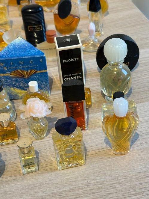 Flacon de parfum (87) - Verre - 87 flacons miniatures, Antiek en Kunst, Antiek | Glaswerk en Kristal