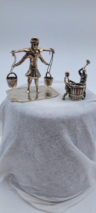 schoonhoven - Personnage miniature - Meisje met juk & 2