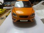 Otto Mobile 1:18 - Modelauto - Ford Focus ST 2.5, Nieuw