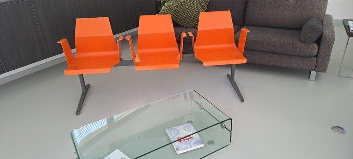 Chaise - Fer - Trois bancs avec des sièges des années 50-60, Antiek en Kunst, Antiek | Wandborden en Tegels