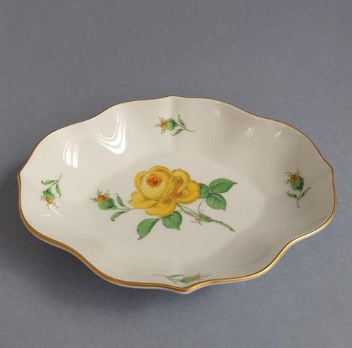 Meissen - Bonbon mand - 020610/226 - Beenderporselein - Gele, Antiek en Kunst, Antiek | Meubels | Tafels