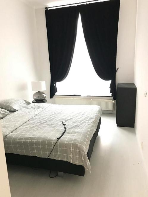 Appartement aan Rue Gray, Ixelles, Immo, Appartementen en Studio's te huur, 50 m² of meer