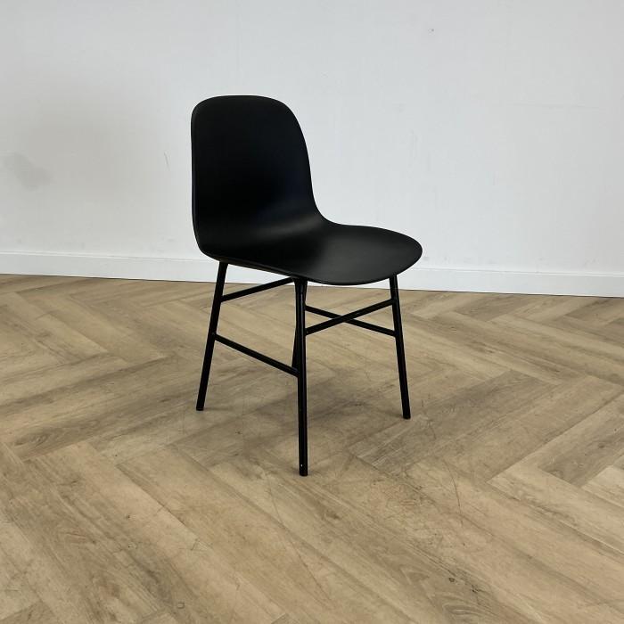 Normann Copenhagen Design stoel van Simon Legald, Huis en Inrichting, Stoelen, Zwart, Gebruikt, Eén, Kunststof