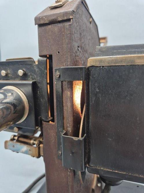 ALEF ALEF Mechanischer Projektor mit Sammlerwert –, Verzamelen, Foto-apparatuur en Filmapparatuur