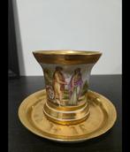 Tasse et soucoupe - Gilt porcelain - Porcelaine - Coupe