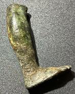 Oud-Romeins Brons Mooi gevormd beendeel van een beeldje in, Antiquités & Art