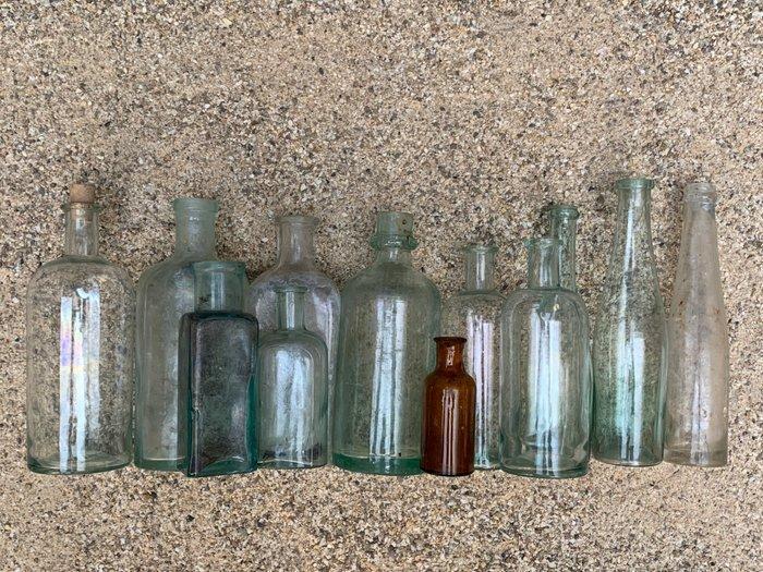 Apothecary and Cosmetic Bottles - (Including French Paris, Antiek en Kunst, Curiosa en Brocante