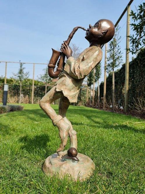 Sculpture, Gnome playing saxophone - 70 cm - Bronze, Antiek en Kunst, Curiosa en Brocante