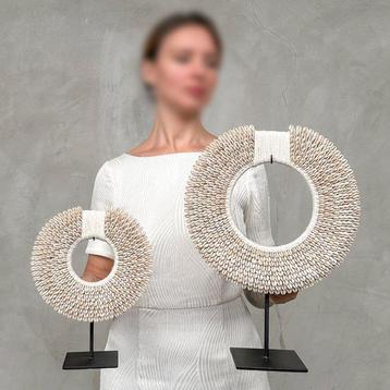Decoratief ornament (2) - NO RESERVE PRICE - Pair of white